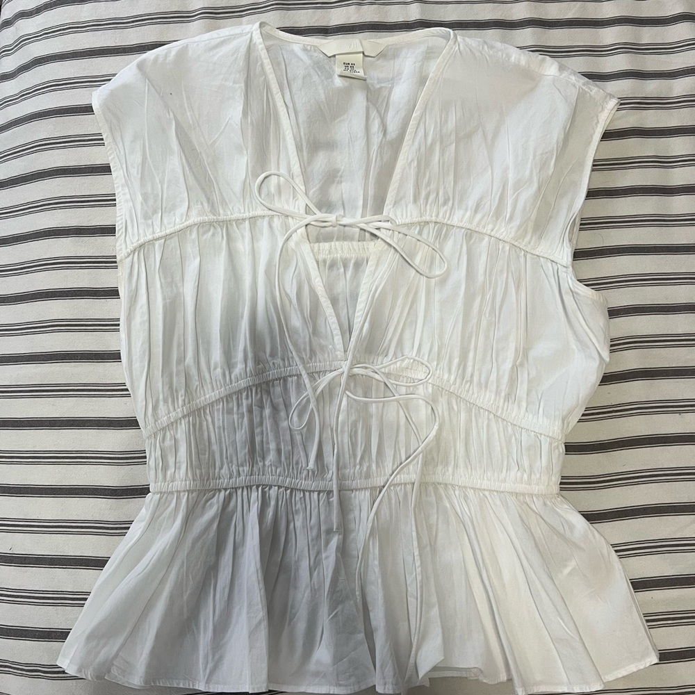 H&M White Cap Sleeve Blouse